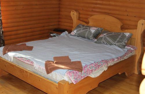 Palyanytsya Cabina | 3х місна кімната з видом у сад