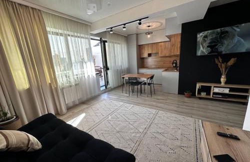 Almaty Apartamento | 3-комнатная квартира с летней террасой в ЖК Арай