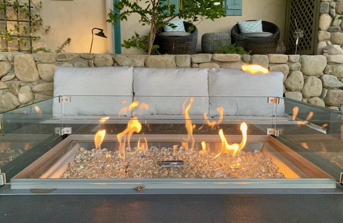 Oak View Apartamento | $3,000 Off! Sunset Patio w/ fire-pit and Epic views!