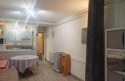 Pas de la Casa Apartamento | estudio para 3 personas, (36m2), con vista a la calle y a 150 mts de las pistas 1 cuarto