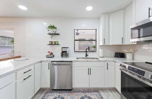 Lakeland Casa | 3/2 Home with pool / fitness gym / coffee