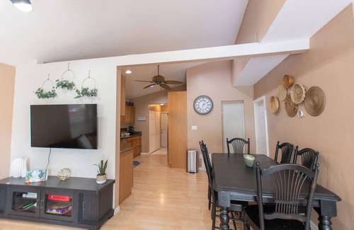 Disston Heights Casa | 3/2 Single Family Home - 15 Min to DTSP or Beaches