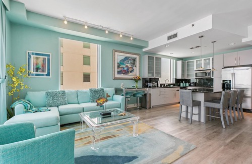 South Padre Island Condominio | 3/3 Sapphire Condo 23rd Floor, Ocean & Bay View Balconies, Corner Unit, NO FEES!