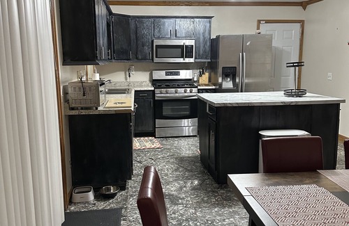 Michigan City Casa | 3.5 miles to Lake Michigan, Blue Chip Casino, Lighthouse Outlet Mall.