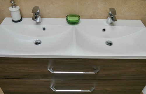 Neusiedl am See Apartamento | 3 App. Susanne, Dusche, WC, 3 Schlafräume - Pannonia Appartements