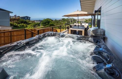 Lincoln City Casa | 3 bd 3 ba and Bunks - Blue Door Retreat - New in 2024