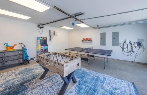Lincoln City Casa | 3 bd 3 ba and Bunks - Blue Door Retreat - New in 2024