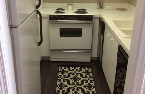 High Point Condominio | 3 Bd / 3 Ba situado en las inmediaciones del Mercado y de alta Universidad Point