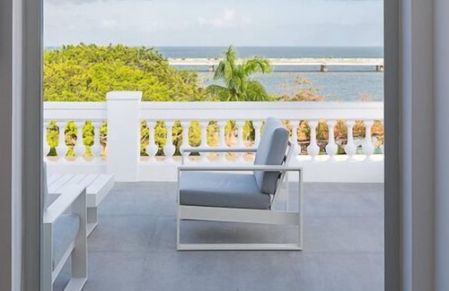 Casco Viejo Apartamento | This penthouse is a 3 bedroom(s), 3 bathrooms, located in Casco Viejo, Panama.