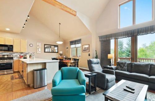 Wildernest Casa | 3 BDR Retreat Cozy Home with Private Hot Tub