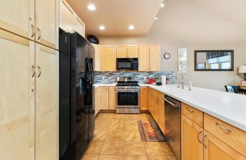 Wildernest Casa | 3 BDR Retreat Cozy Home with Private Hot Tub