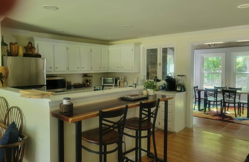 Hyannis Casa | 3 Bdrm 2 Bath Cape Cod Retreat - Hyannis