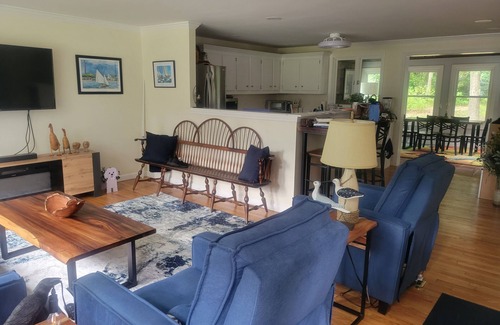 Hyannis Casa | 3 Bdrm 2 Bath Cape Cod Retreat - Hyannis