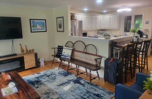 Hyannis Casa | 3 Bdrm 2 Bath Cape Cod Retreat - Hyannis