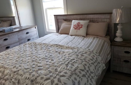 Saint John Casa | 3 bdrm, 2 bth, 2 living, 2 kitchens & outdr space