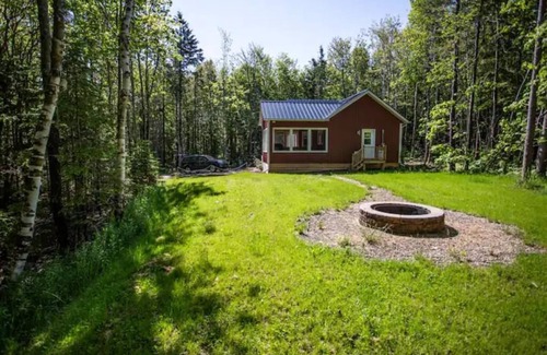 Park Corner Cabaña | 3 bdrm executive cottage with private beach access