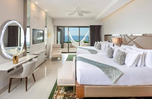 Puerto Juarez Complejo | 3 bdrm Loft - Premier Ocean Front Resort Garza Blanca - Private Roof Top Terrace
