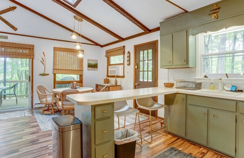 Locust Lake Village Chalet De Esquí | 3 Bdrm Mid-Century Mountain House On The Ski Hill