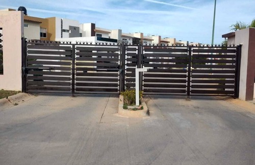 Mazatlan Casa | Casa amplia, En privada con alberca refrescante con 3 habitaciones y 2 baños