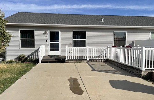 Belfield Casa | 3 bed, 2 bath near TRNP, Medora and Dickinson