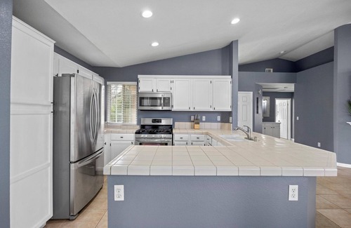 Greenacres Casa | 3 Bed 2 Bath, Office Space, Community Pool - Available Now