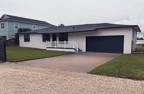 Brown Island Casa | 3 bed 2 bath Pool home Andrew’s island. Dolphin views from dock!