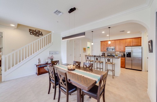 Biggar Casa | 3 Bed + 3 Bath Resort Style Waterfront Home