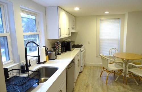 Wayland Apartamento | 3 Bed Apartment in Quiet Neighborhood