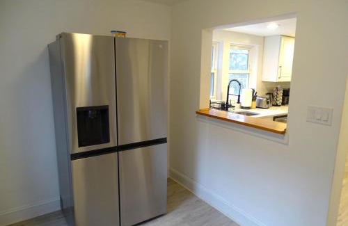 Wayland Apartamento | 3 Bed Apartment in Quiet Neighborhood
