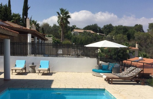 Polemi Villa | Villa independiente de 3 dormitorios en Polemi, Paphos. Piscina privada climatizada y vistas a la montaña