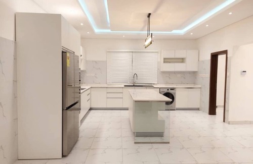 Accra Casa | 3 Bed House Banner Vacation Home and Swiming Pool