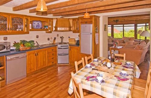Glengarriff Casa | 3 Bed in Glengarriff oc-ii03828