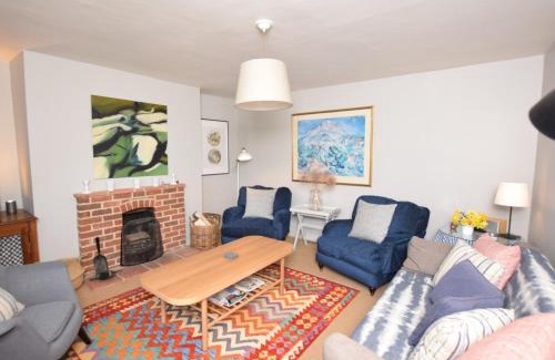 Kettlestone Casa | 3 Bed in Kettlestone KT037