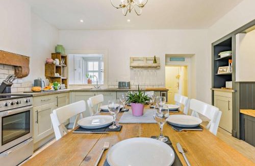Kirriemuir Casa | 3 Bed in Kirriemuir 37440