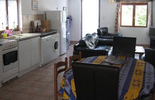 Boisne-la-Tude Cabaña | 3-bed rural retreat with private patio and shared use of large pool & play-barn