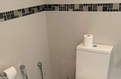 Bedford Apartamento | Casa Pareada de 3 Dormitorios, Wifi, Estacionamiento, Espacio Exterior