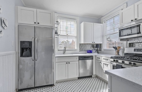 Dixon Park Casa | 3 bed townhome, Near Forsyth Park, Downtown Savannah,