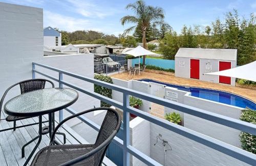 Batemans Bay Casa | 3-Bed with Alfresco Dining & Pool in Batemans Bay