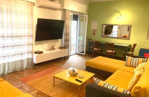 Ilisia Apartamento | 3 bedder condo in Ilisia, Megaro Mousikis
