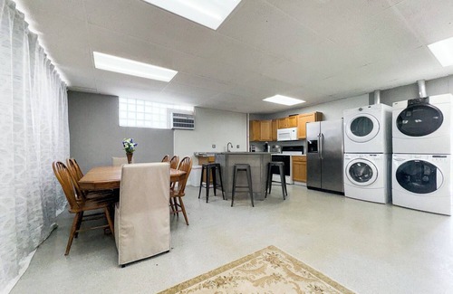 Anchor Bay Harbor Apartamento | 3 bedroom, 1.5 bath Ranch Style Unit, Ground Floor, Sleeps 8, Boat Launch