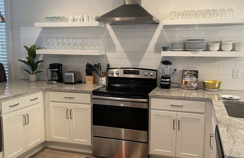 Radnor Casa | 3 bedroom 2.5 bath with free parking