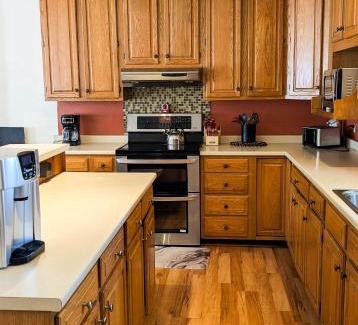 Bar Harbor Casa | 3 Bedroom 2 Bath Carriage House (Pet Friendly)
