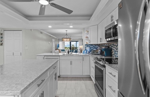 Sanibel Condominio | 3 bedroom, 2 bath Condo at Pointe Santo With Beautiful Beach Views!