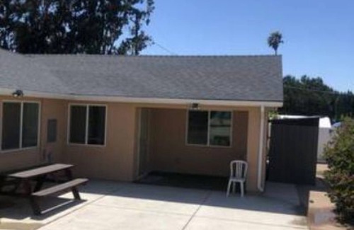 Santa Maria Casa | 3 bedroom/2 bath home in a residential area located in Orcutt