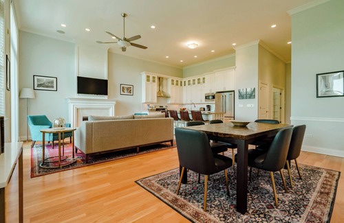 Ravenswood Apartamento | 3 dormitorios / 2 baños condominio de lujo Andersonville