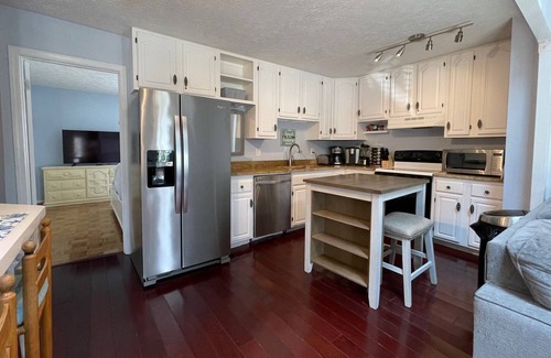 Long Bay Estates Casa | 3 Bedroom, 2nd Row with a Shared Pool - Beach Bliss