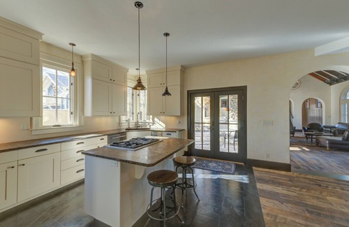 Buena Vista Casa | 3-bedroom, 3.5-bathroom luxury residence sleeps up to 7 guests