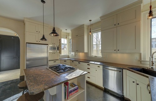 Buena Vista Casa | 3-bedroom, 3.5-bathroom luxury residence sleeps up to 7 guests
