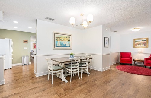 Lakeland Casa | 3 Bedroom, 3 Bath ~ Centered between Disney and Gulf-side white sand beaches