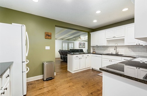 Lakeland Casa | 3 Bedroom, 3 Bath ~ Centered between Disney and Gulf-side white sand beaches